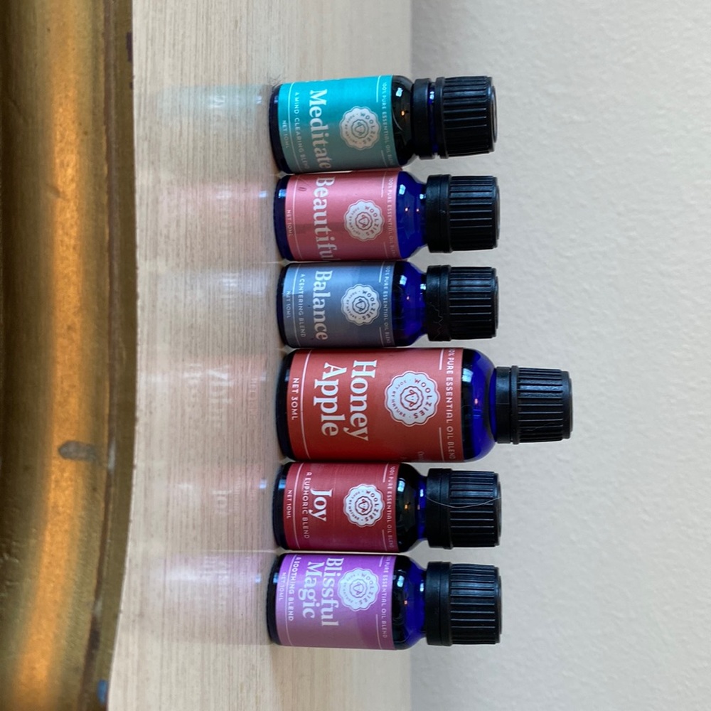 Woolzies Essential Oils slit